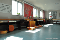 敬老院实行“根本床位费+分级护理费+餐费”的模